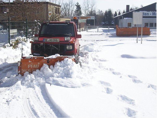 1 MichaelFriedrichGartenbau Winterdienst.jpg